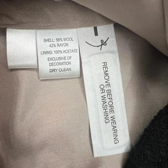 Loft wool blazer color black with Jewel accents size 2 woman’s - Picture 8 of 8